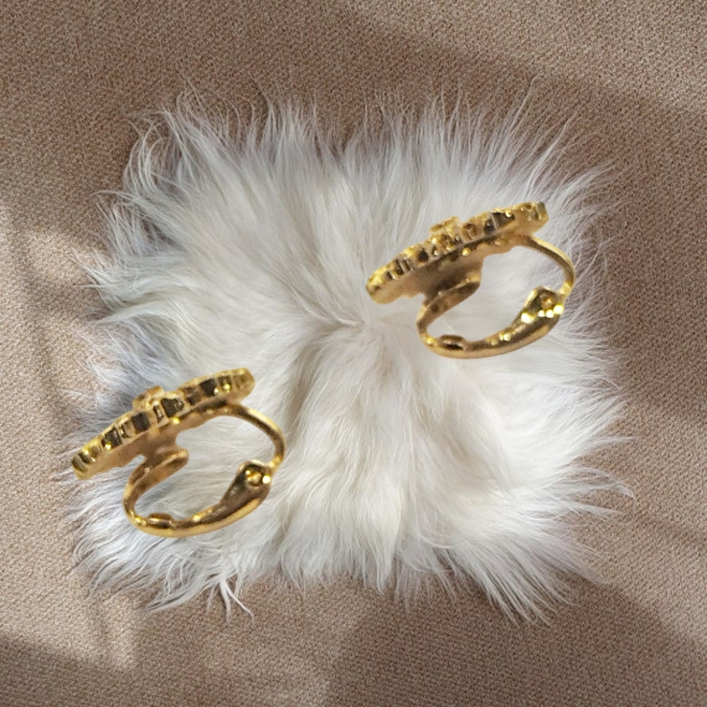 🌲10/$20. Gold Tone Sunburst Clipon Earrings with Clear Center Rhinestone - Picture 5 of 6